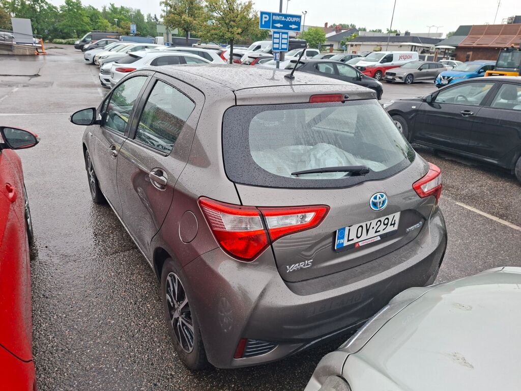 Toyota Yaris 2019 Harmaa