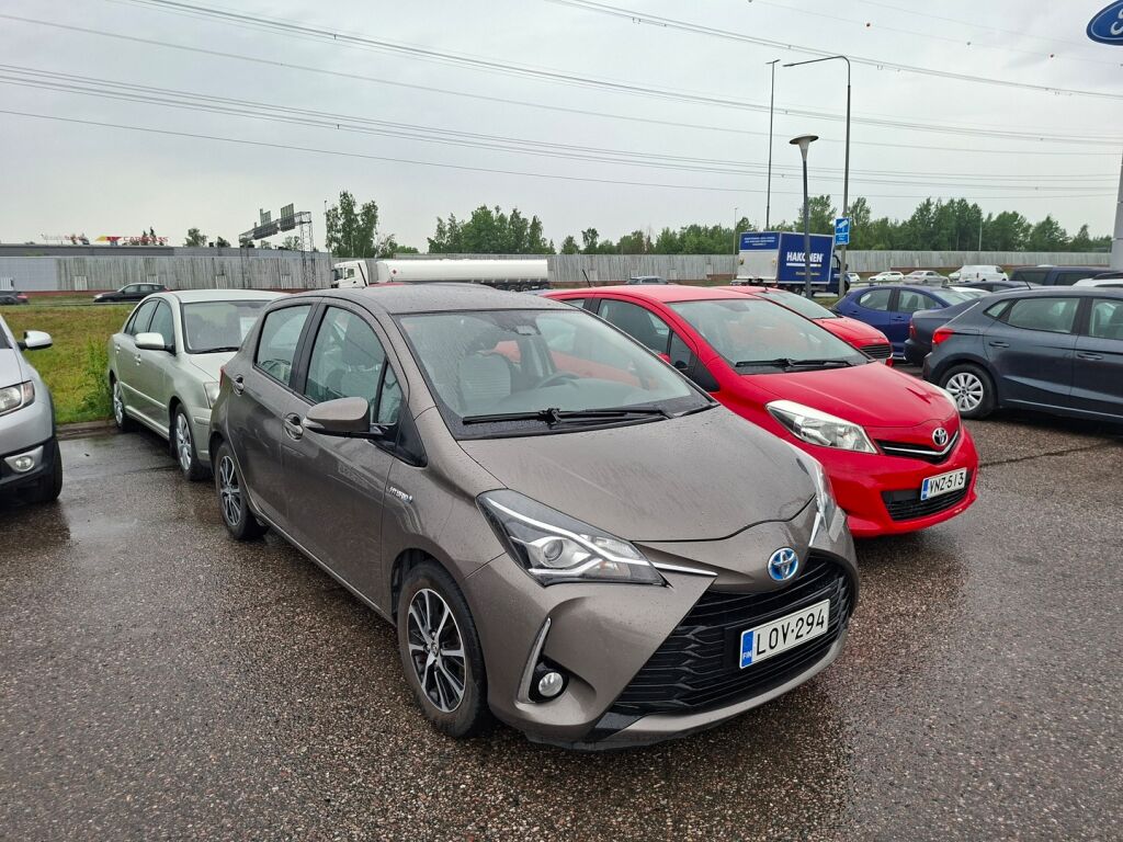 Toyota Yaris 2019 Harmaa