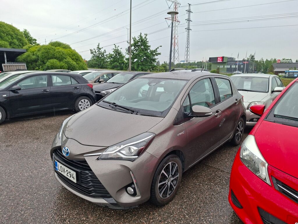 Toyota Yaris 2019 Harmaa