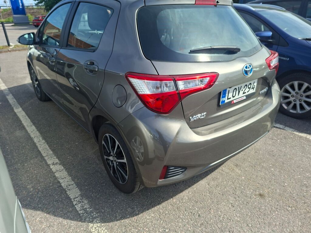 Toyota Yaris 2019 Harmaa