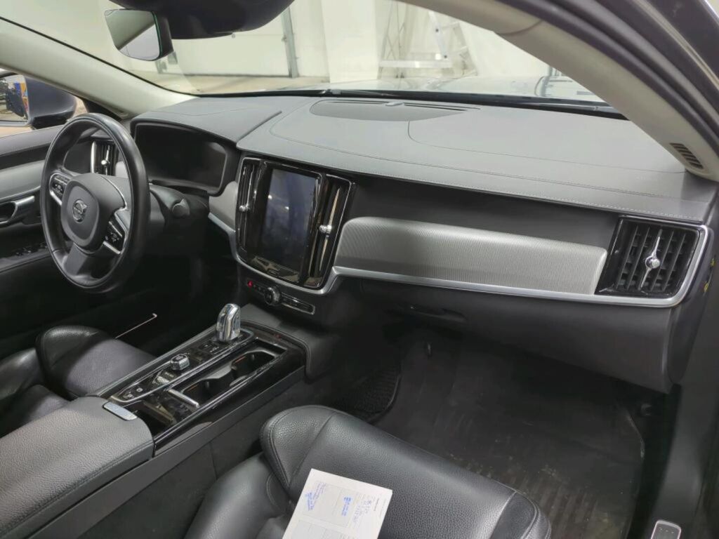 Volvo S90 2019 Harmaa