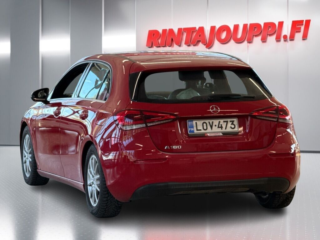 Mercedes-Benz A 2018 Punainen