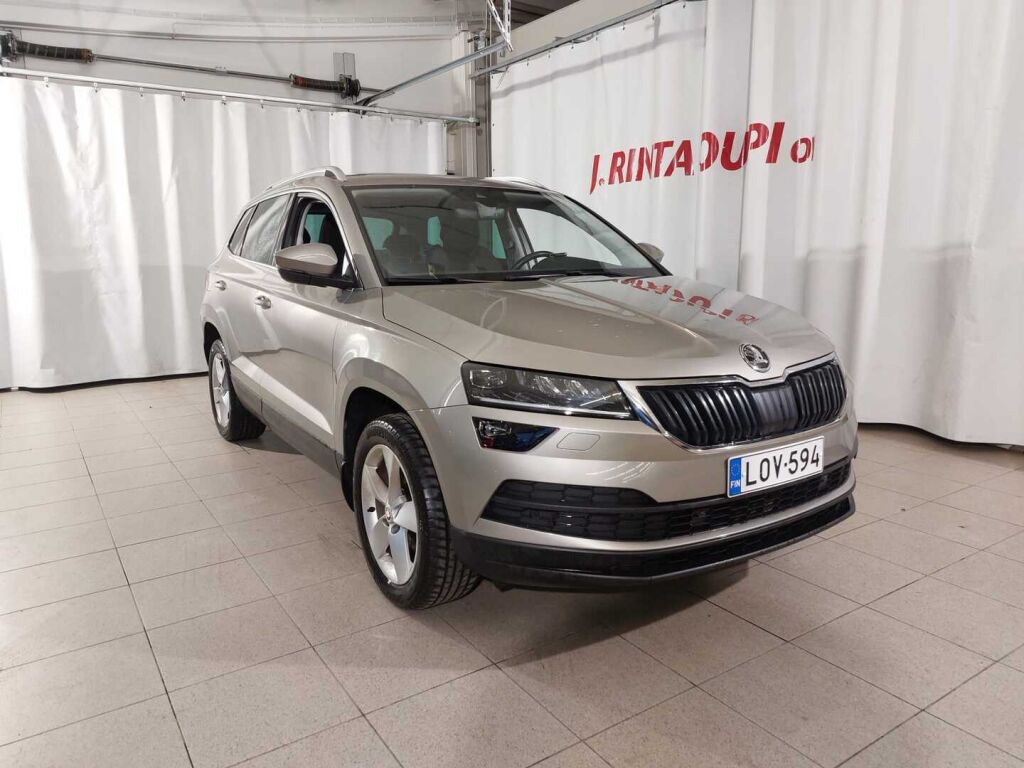Skoda Karoq 2019 Ruskea (beige)