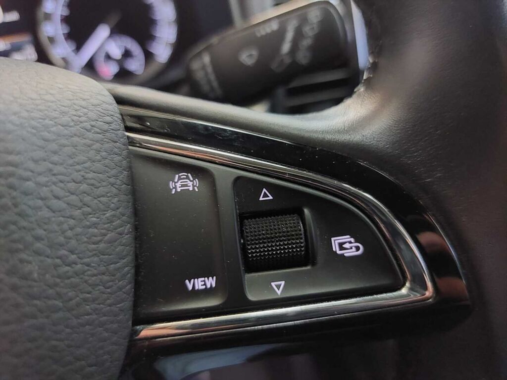 Skoda Karoq 2019 Ruskea (beige)
