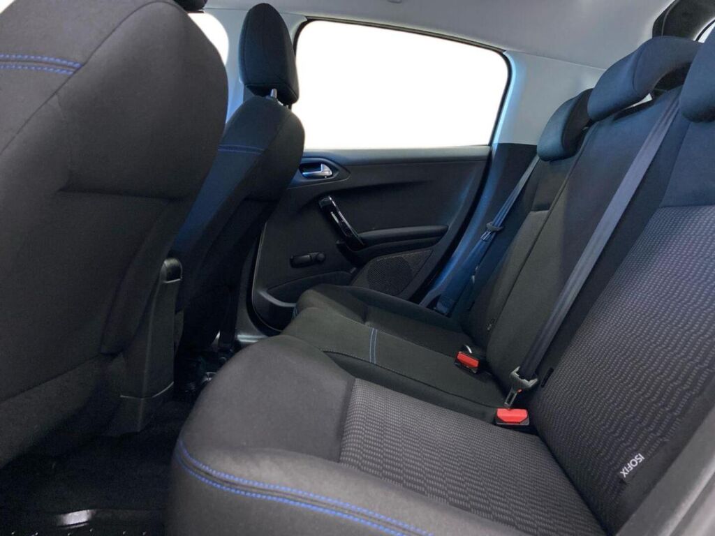 Peugeot 208 2019 Valkoinen