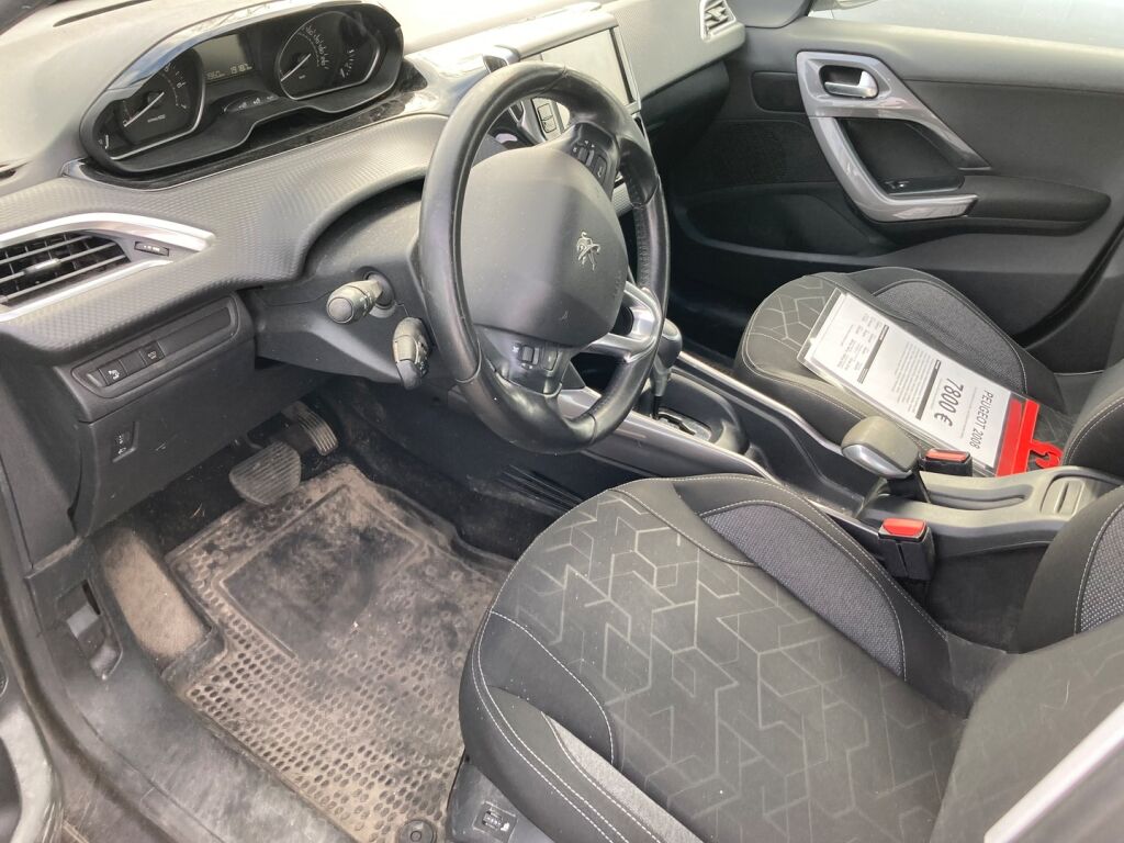 Peugeot 2008 2018 Metallinhohto Harmaa