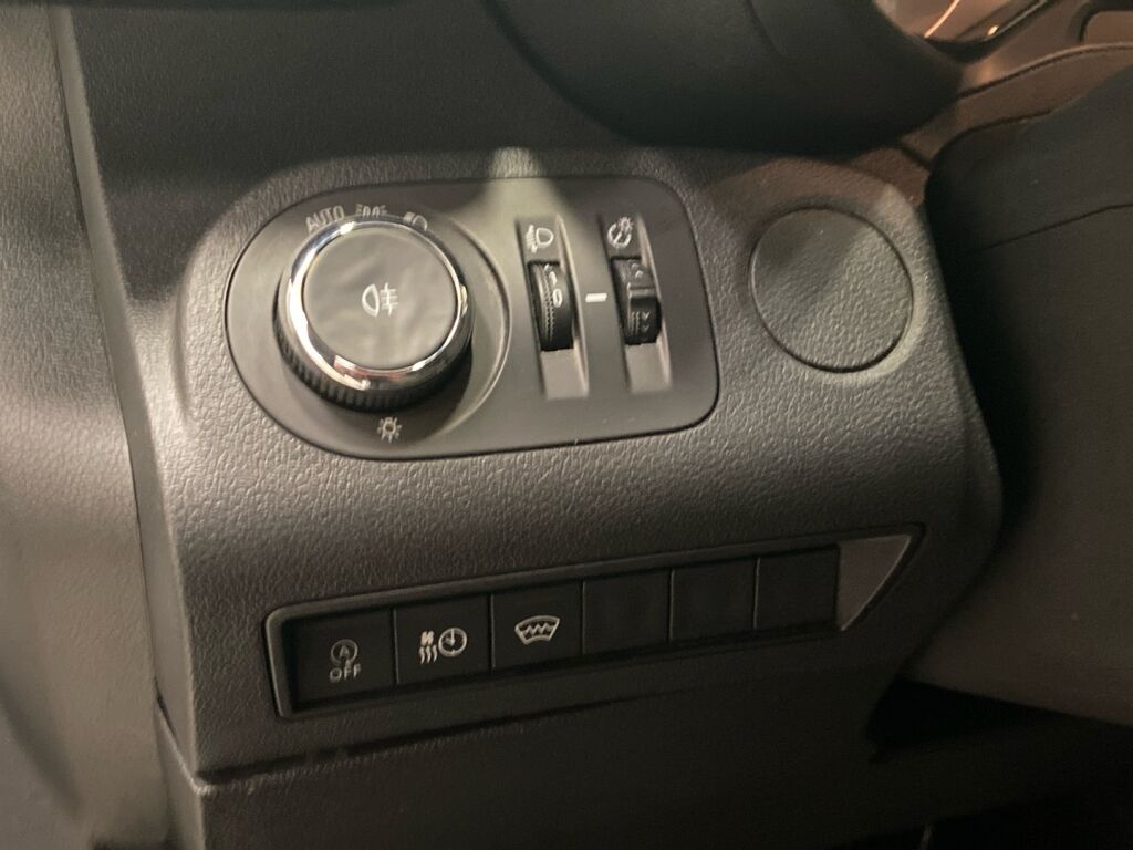 Opel Combo 2019 Valkoinen