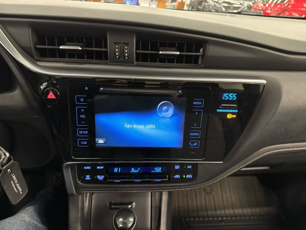 Toyota Auris 2018 Valkoinen