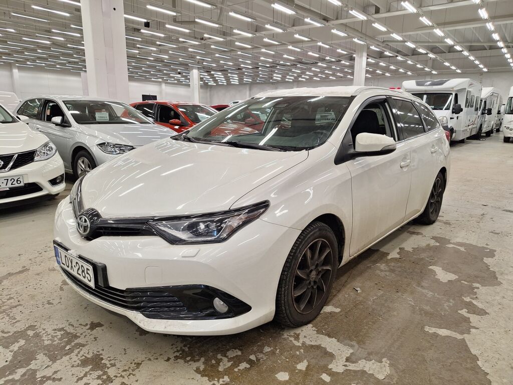 Toyota Auris 2018 Valkoinen