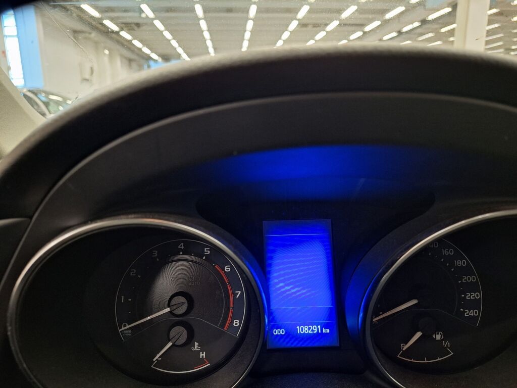 Toyota Auris 2018 Valkoinen