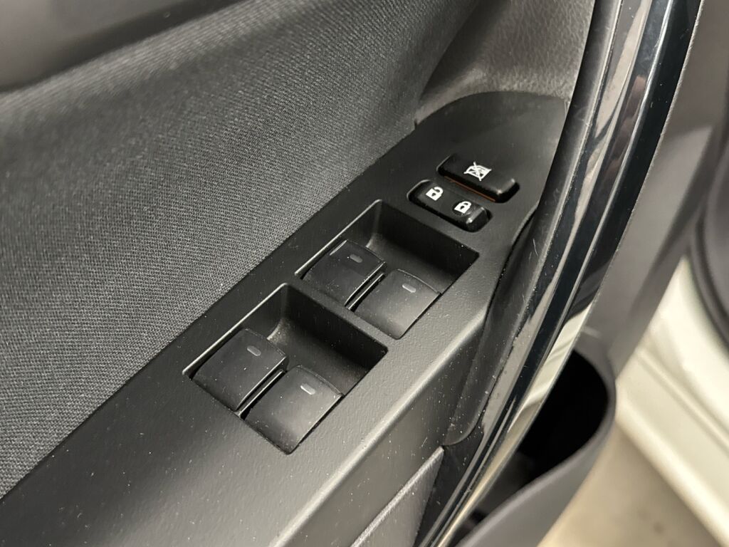 Toyota Auris 2018 Valkoinen