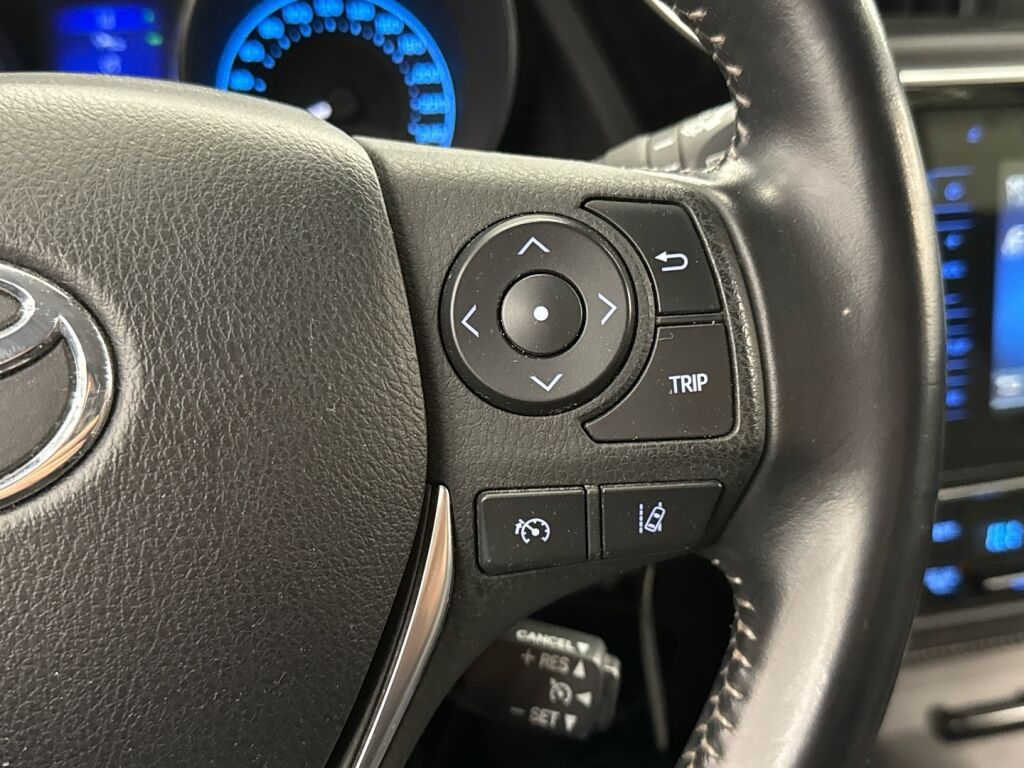 Toyota Auris 2018 Valkoinen