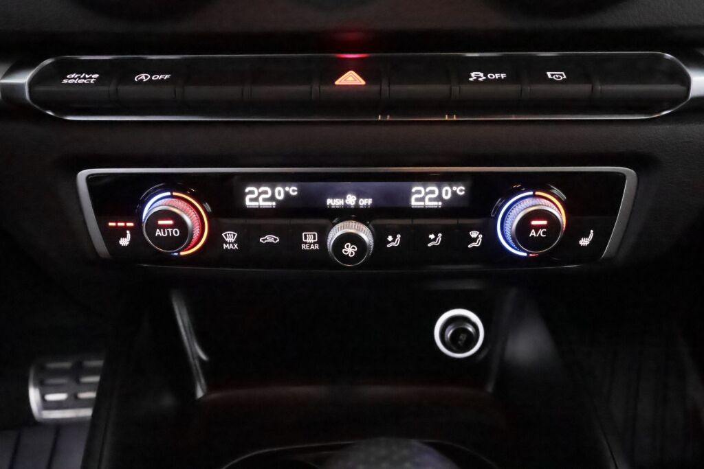 Audi A3 2019 Valkoinen