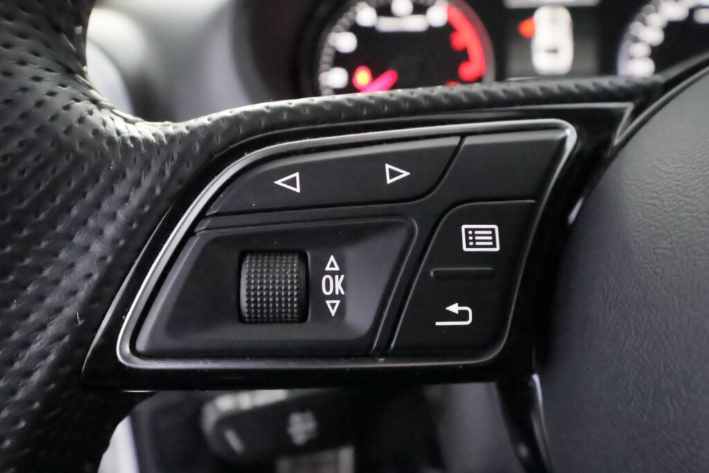 Audi A3 2019 Valkoinen