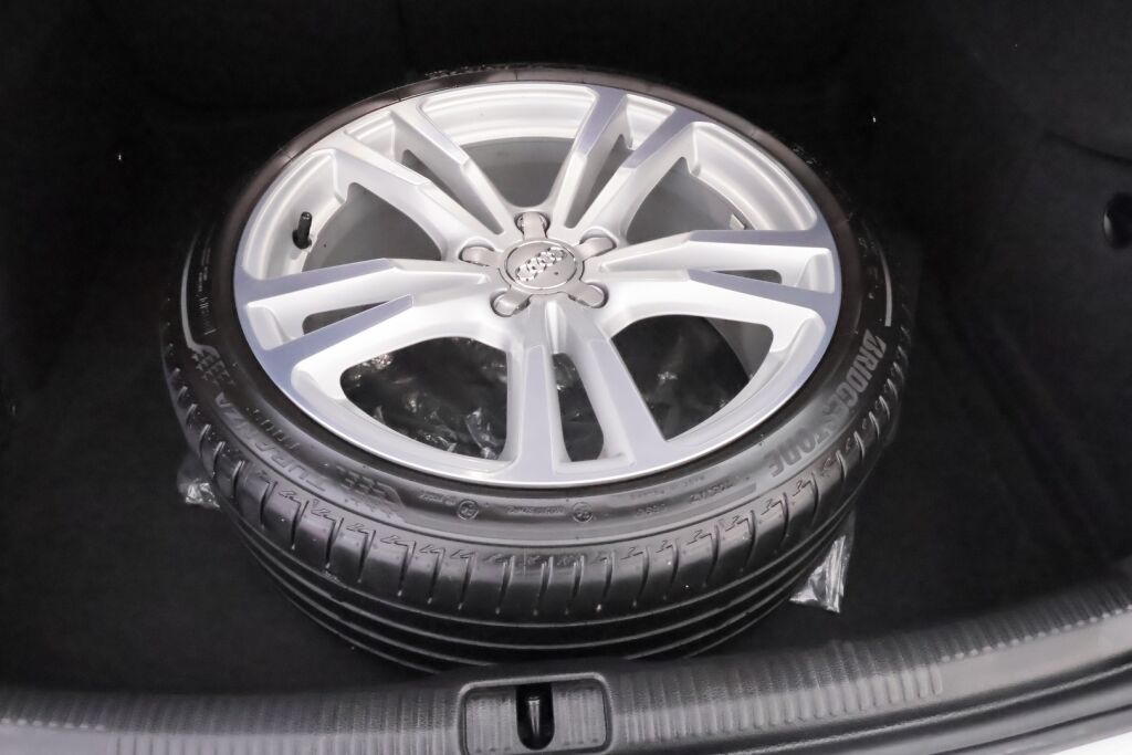 Audi A3 2019 Valkoinen