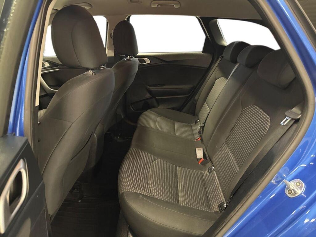 Kia Ceed 2019 Sininen