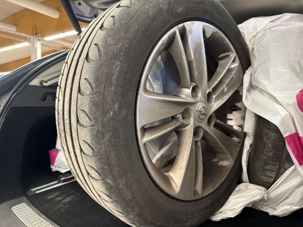 Opel Insignia 2019 Harmaa