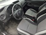 Toyota Yaris 2020 Musta