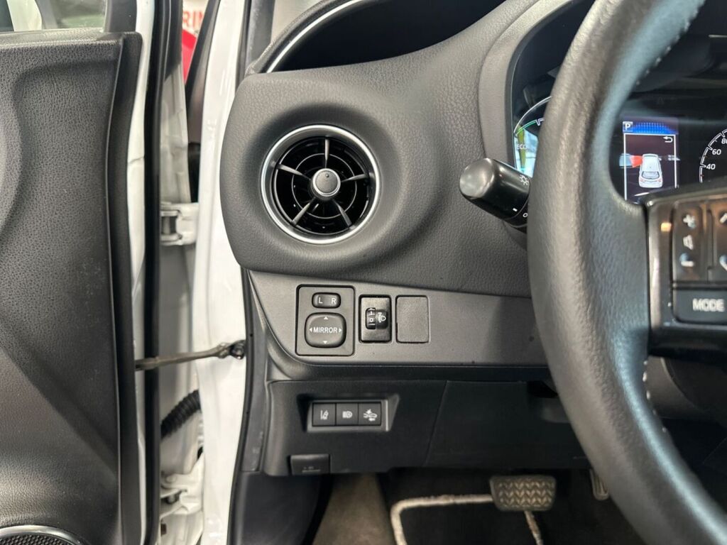 Toyota Yaris 2020 Valkoinen