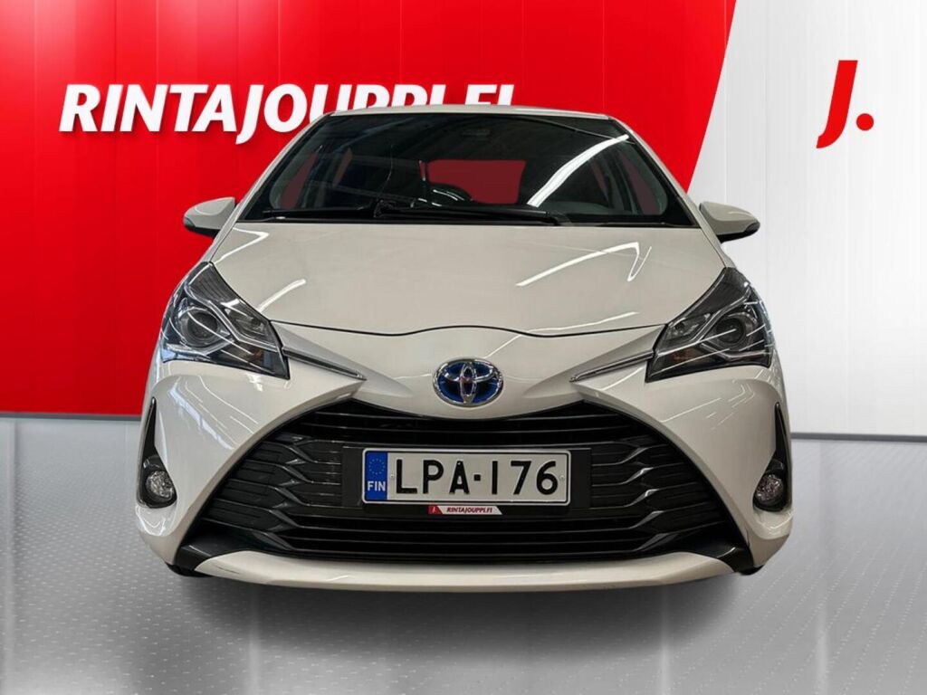 Toyota Yaris 2020 Valkoinen
