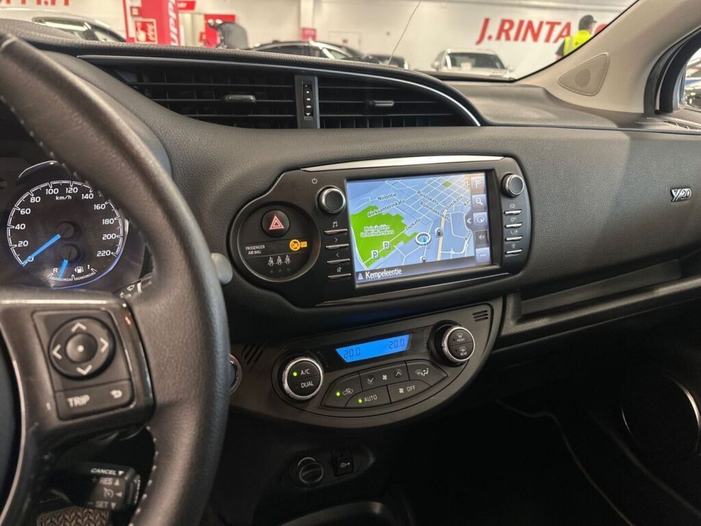 Toyota Yaris 2020 Valkoinen