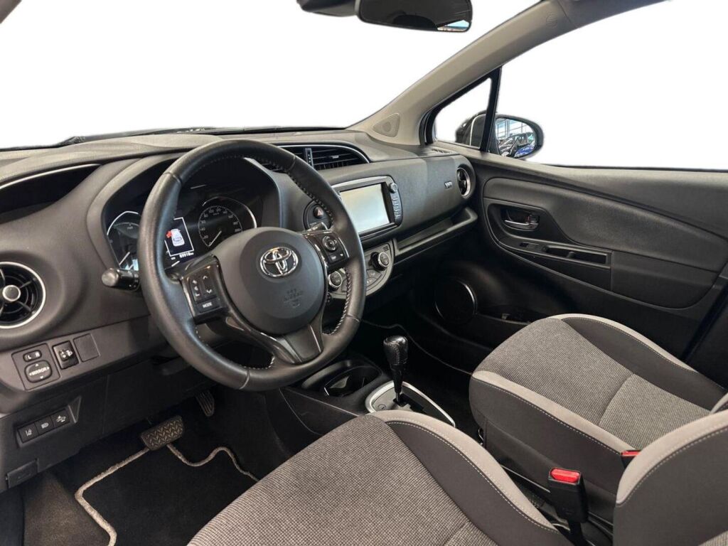 Toyota Yaris 2020 Valkoinen