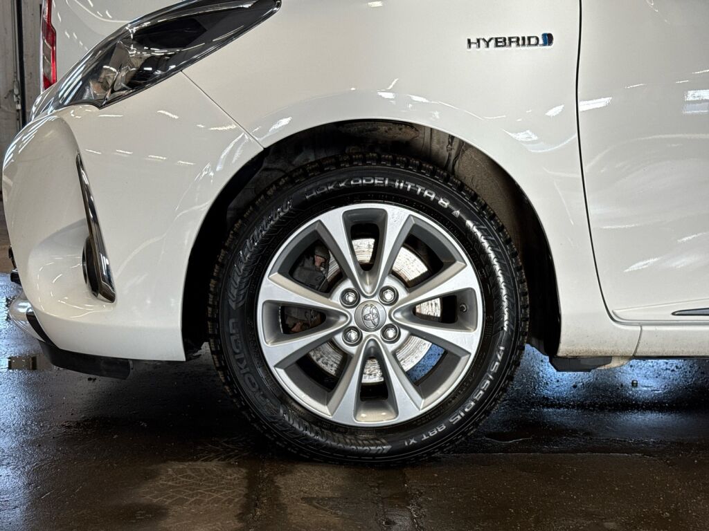 Toyota Yaris 2020 Valkoinen