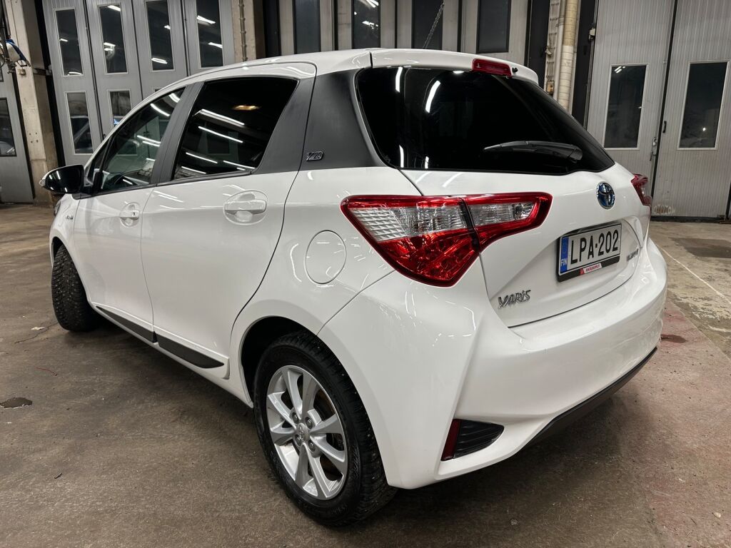 Toyota Yaris 2020 Valkoinen