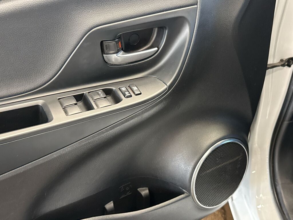 Toyota Yaris 2020 Valkoinen