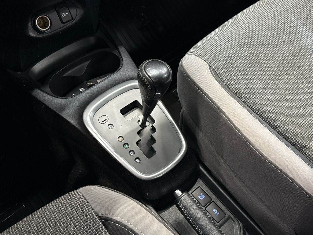 Toyota Yaris 2020 Valkoinen