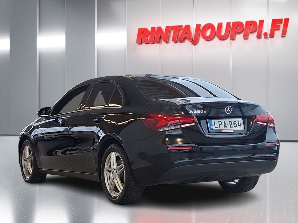 Mercedes-Benz A 2020 Musta