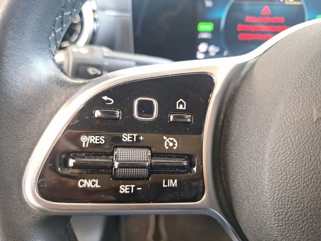 Mercedes-Benz A 2020 Musta