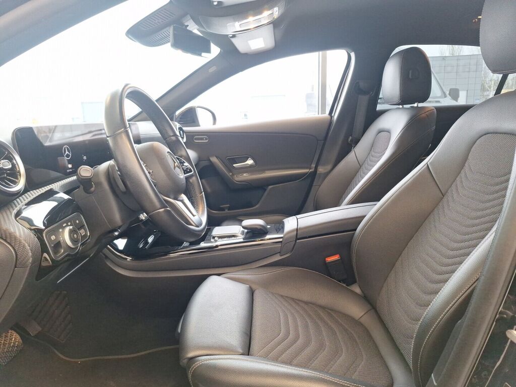 Mercedes-Benz A 2020 Musta