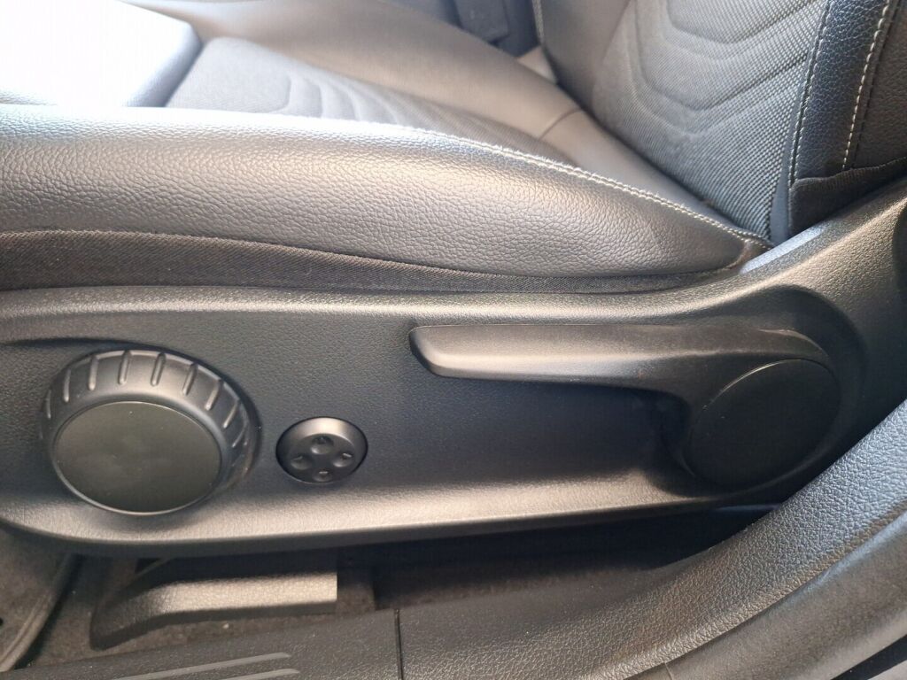 Mercedes-Benz A 2020 Musta