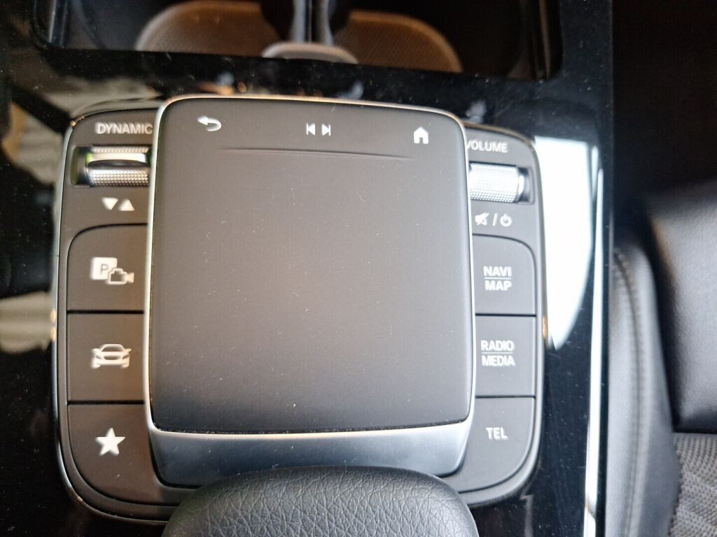 Mercedes-Benz A 2020 Musta