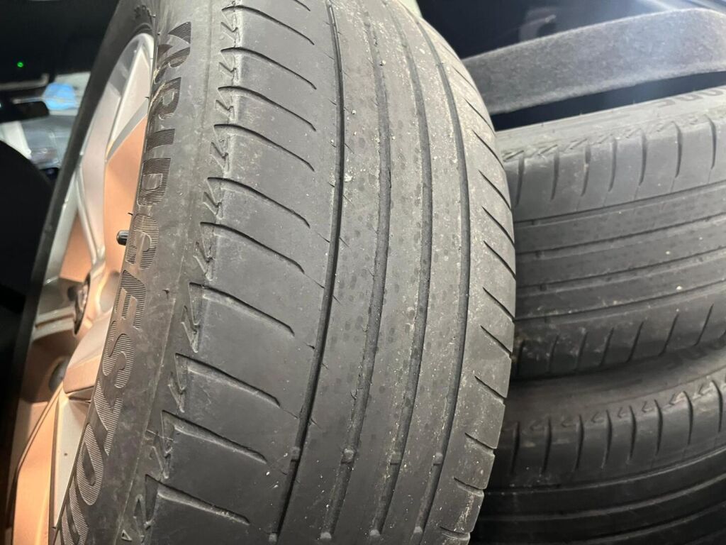 Nissan Juke 2021 Punainen