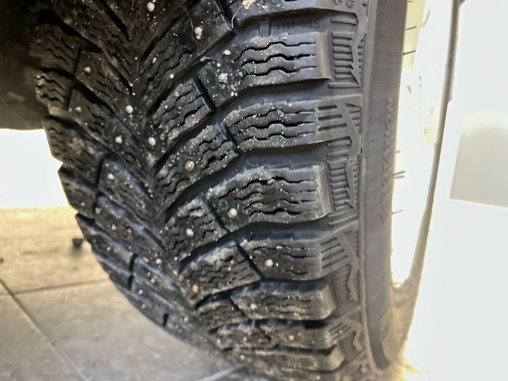 Nissan Juke 2021 Punainen