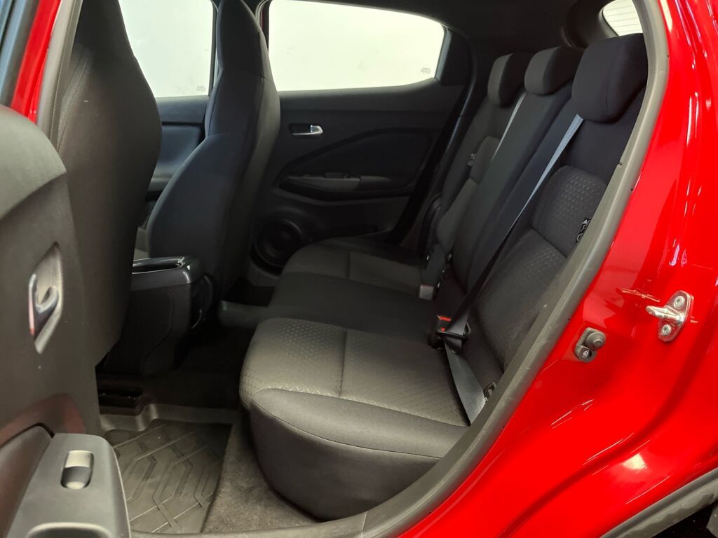 Nissan Juke 2021 Punainen