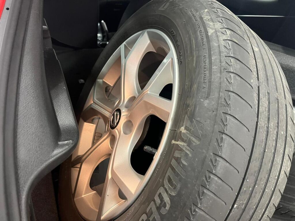 Nissan Juke 2021 Punainen