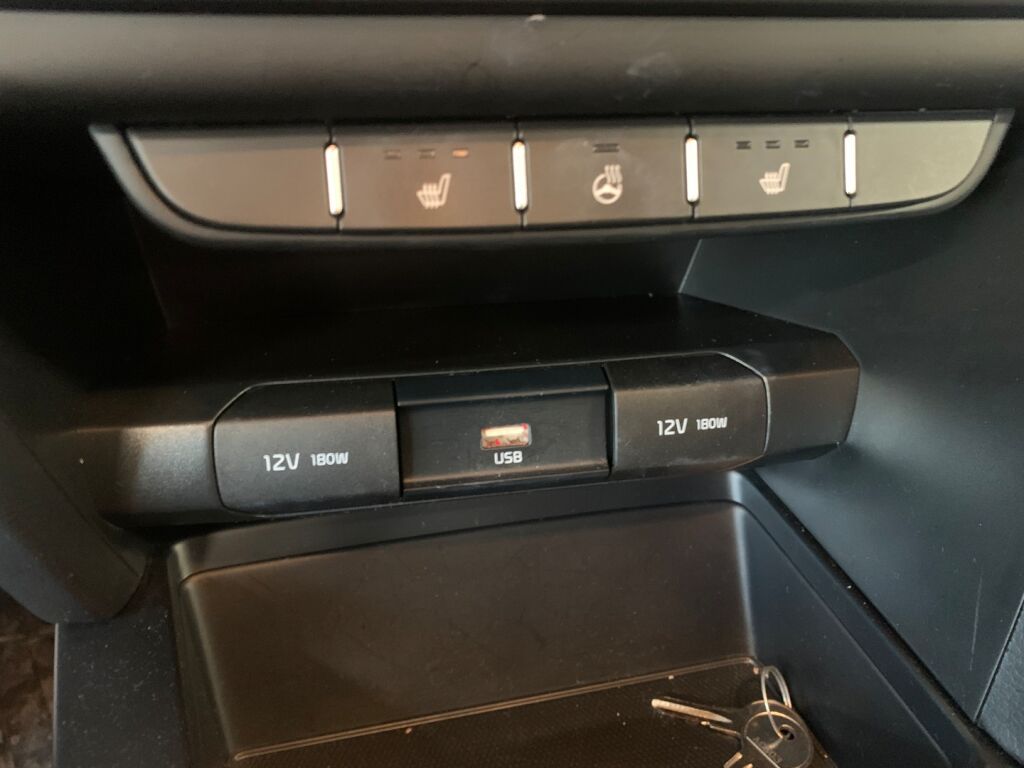 Kia Ceed 2020 Punainen