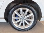 Volkswagen Passat 2018 Valkoinen