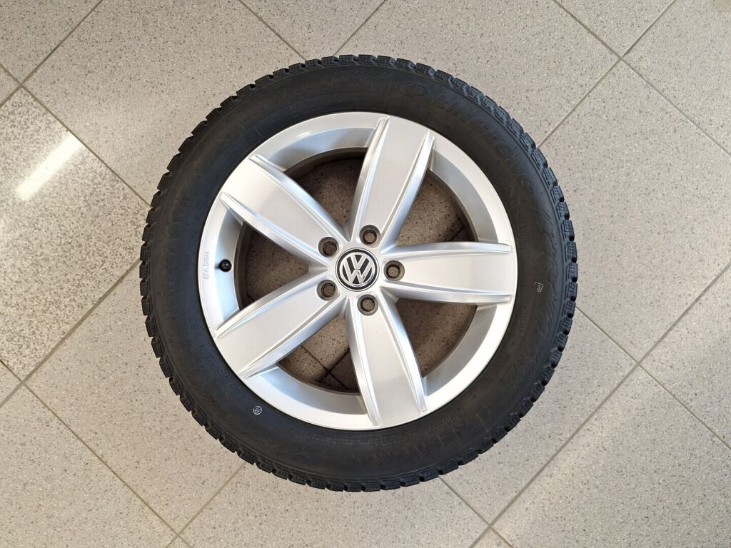 Volkswagen Passat 2018 Valkoinen