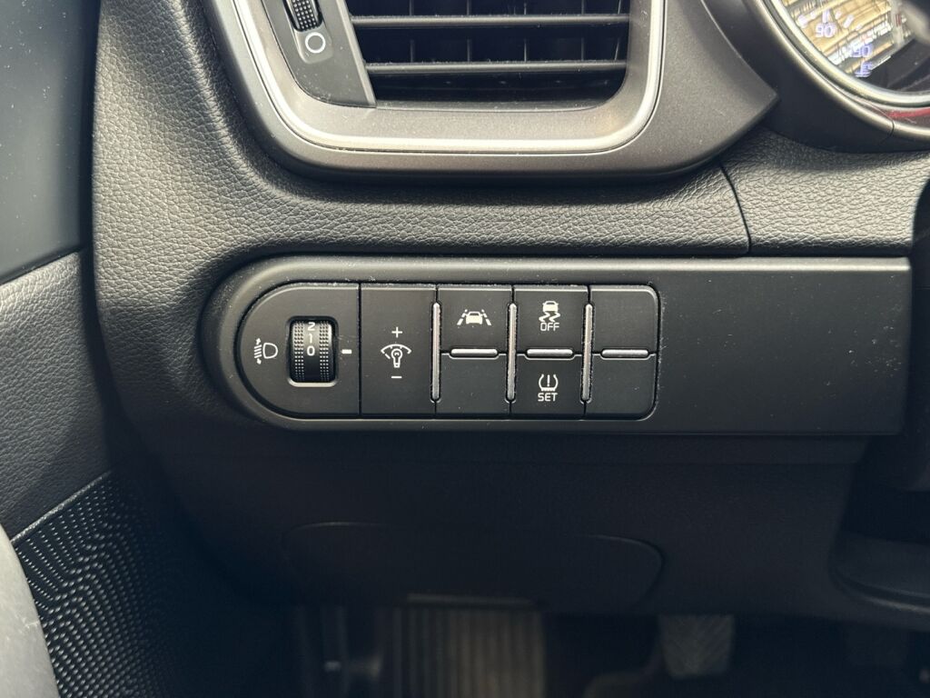 Kia Ceed 2020 Punainen