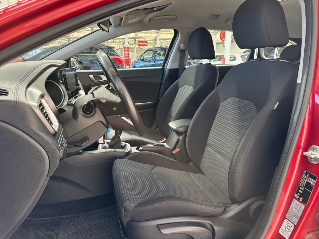 Kia Ceed 2020 Punainen