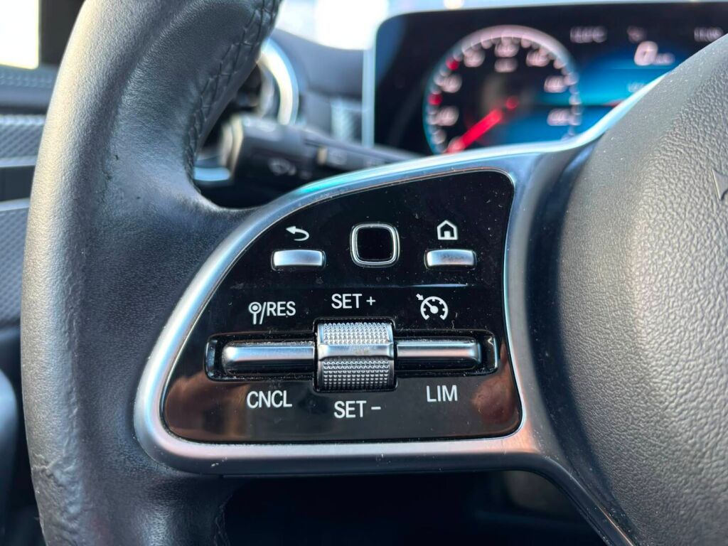 Mercedes-Benz CLA 2020 Musta