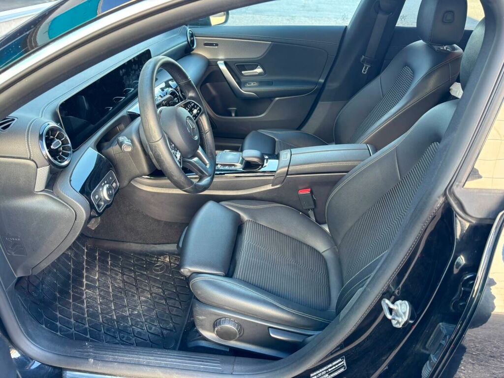 Mercedes-Benz CLA 2020 Musta