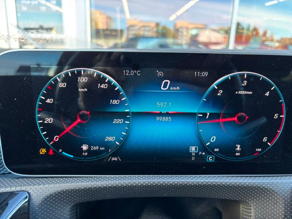 Mercedes-Benz CLA 2020 Musta