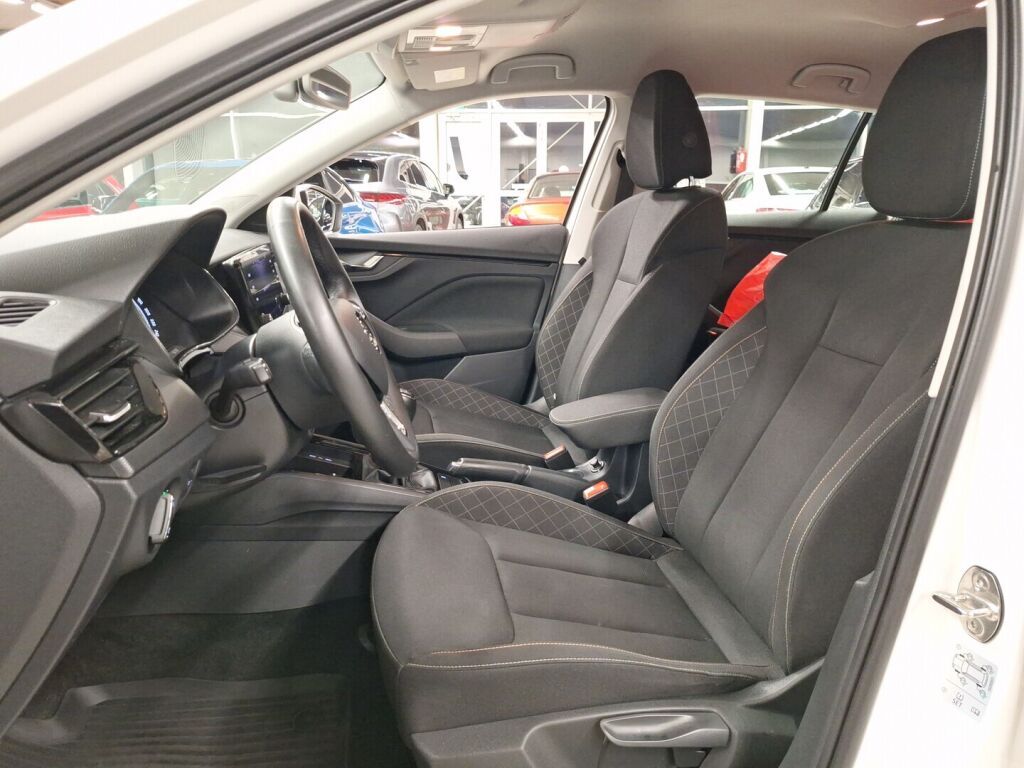 Skoda Scala 2020 Valkoinen