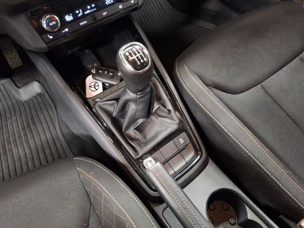 Skoda Scala 2020 Valkoinen