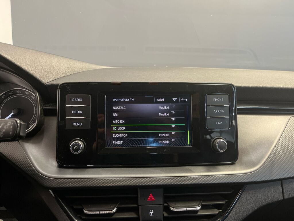 Skoda Scala 2020 Punainen